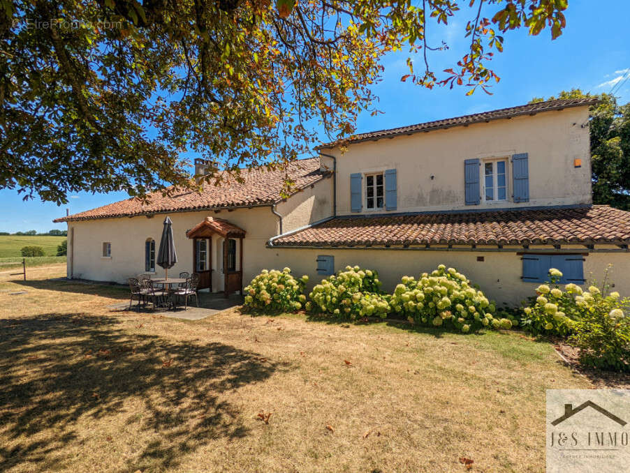 Maison à VERTEILLAC