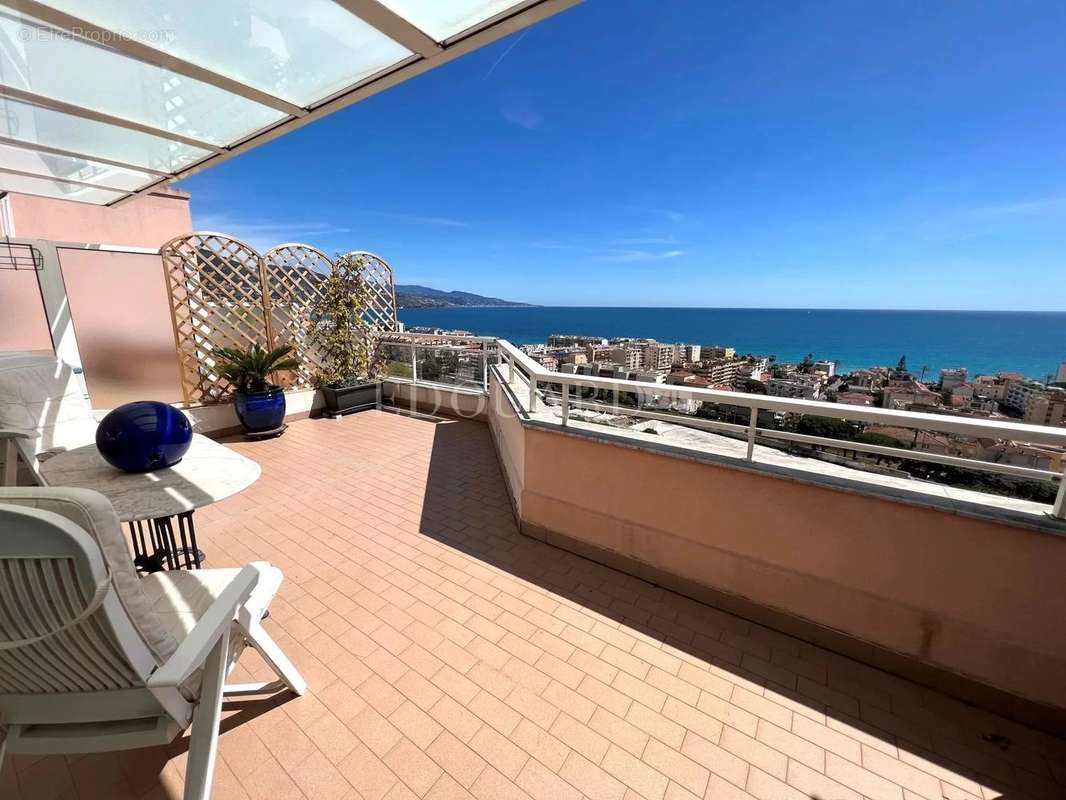 Appartement à ROQUEBRUNE-CAP-MARTIN