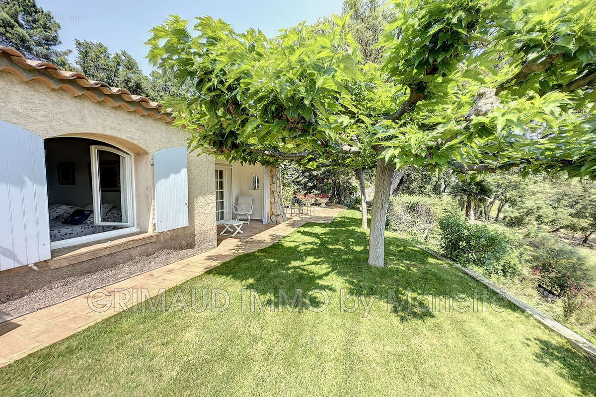 Maison à LA GARDE-FREINET