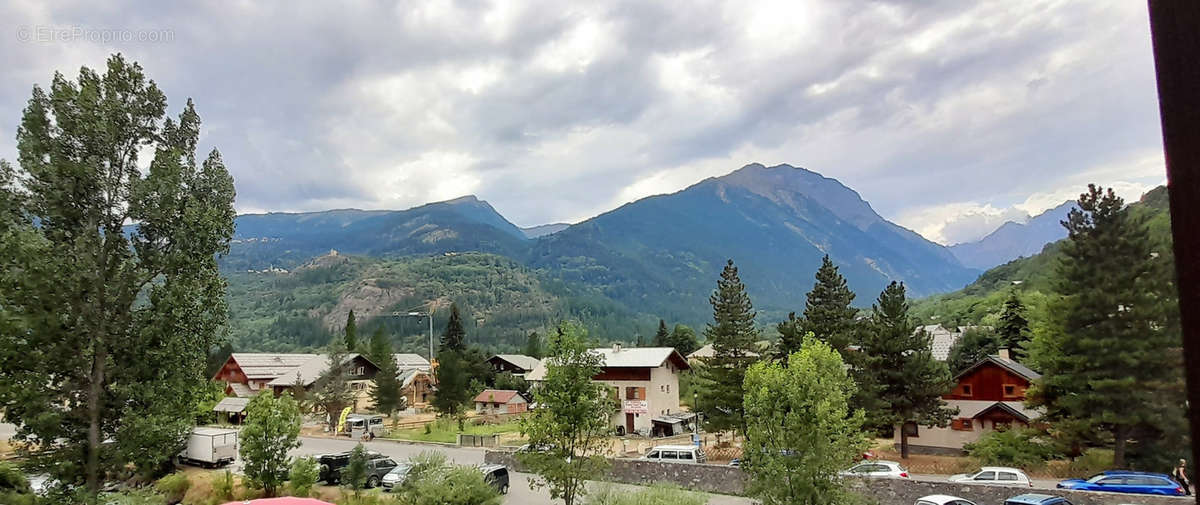 Appartement à PELVOUX