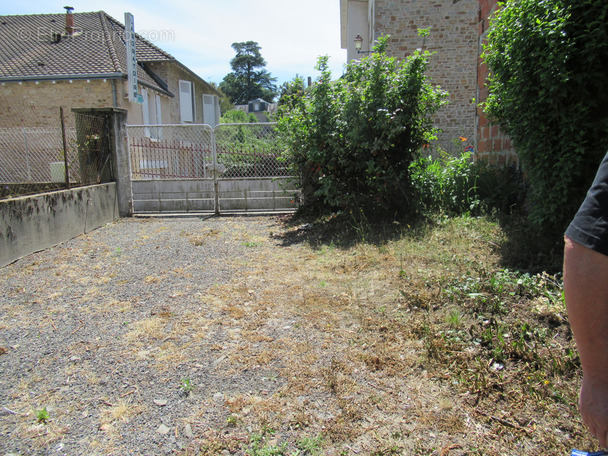 Maison à SAINT-YRIEIX-LA-PERCHE