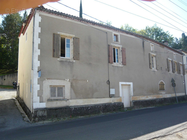 Maison à ALBAS