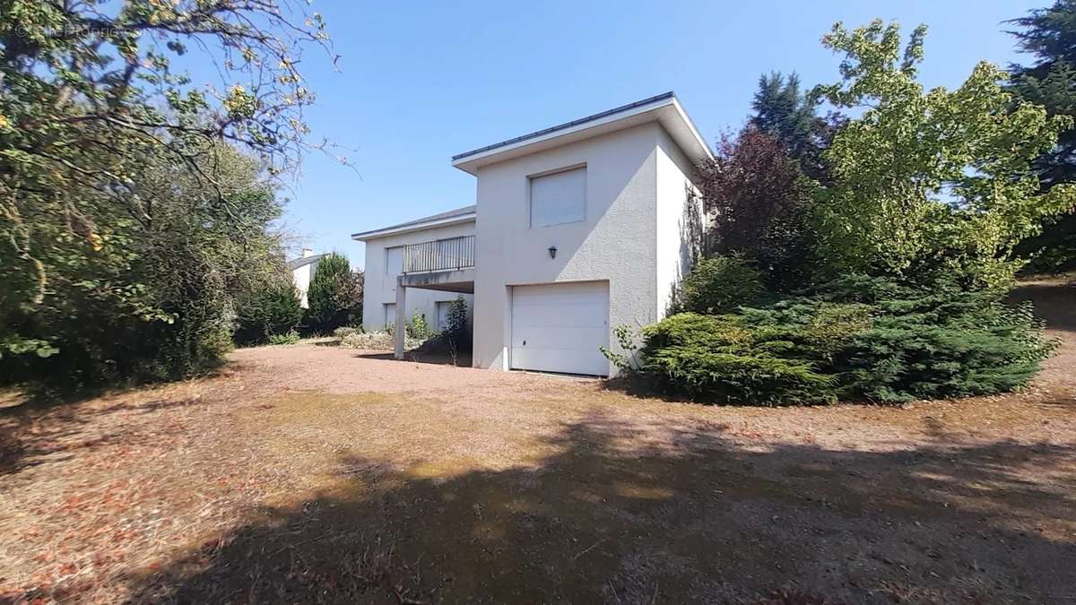 Maison à THOUARS