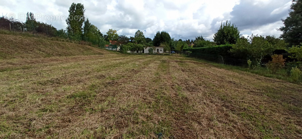 Terrain à VILLENEUVE-SUR-LOT