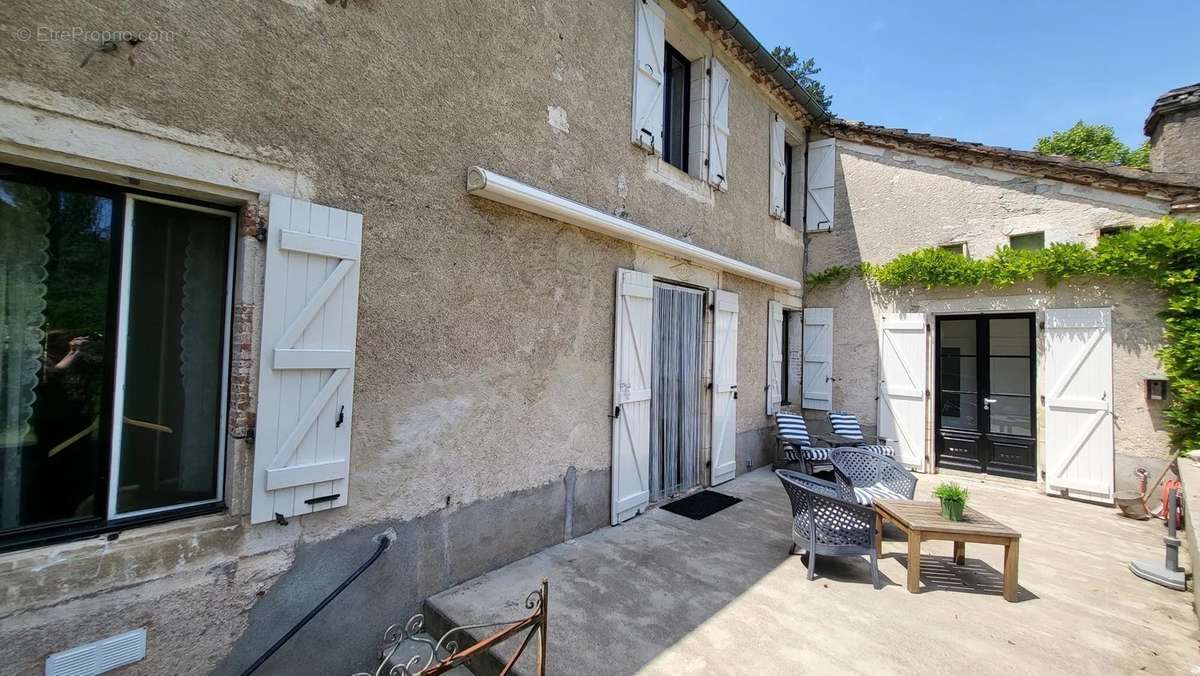 Maison à CAHORS