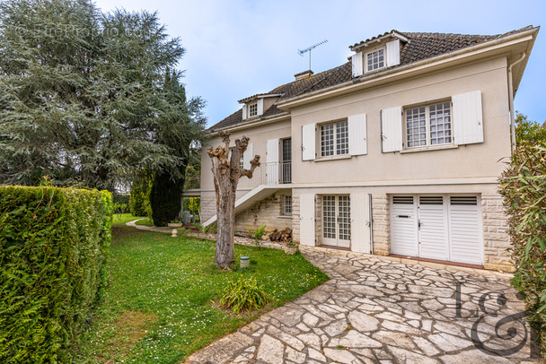 Maison à VILLENEUVE-SUR-LOT