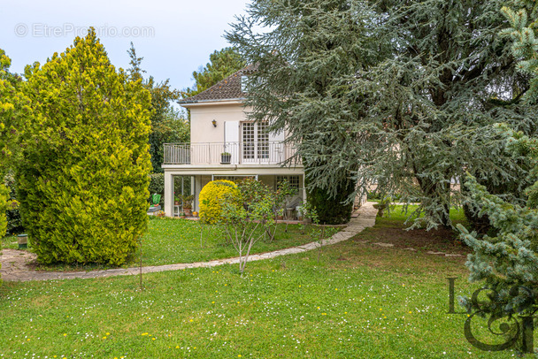 Maison à VILLENEUVE-SUR-LOT