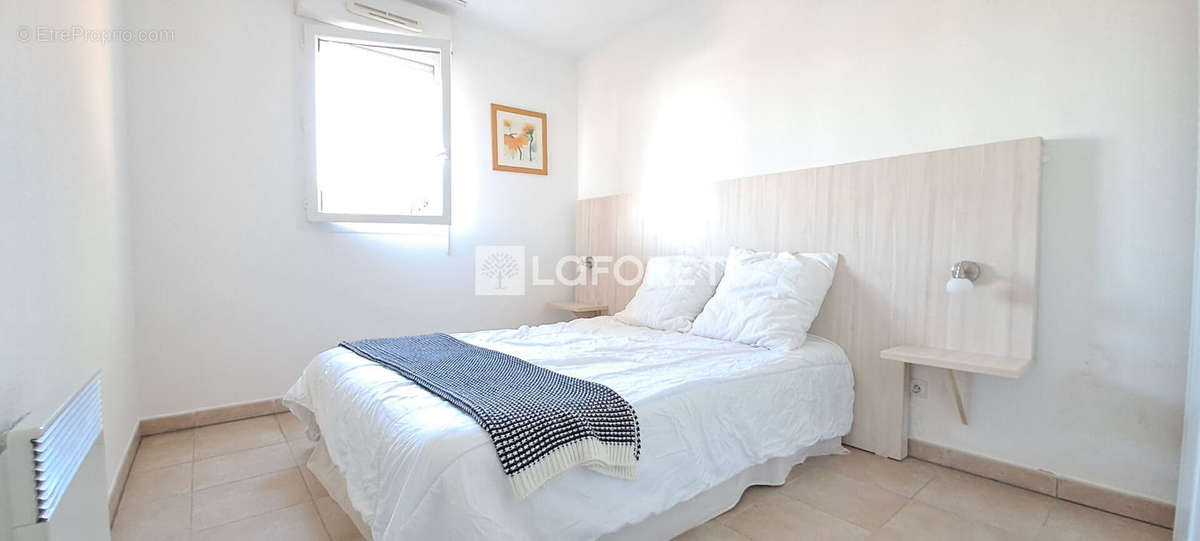 Appartement à ROQUEBRUNE-SUR-ARGENS