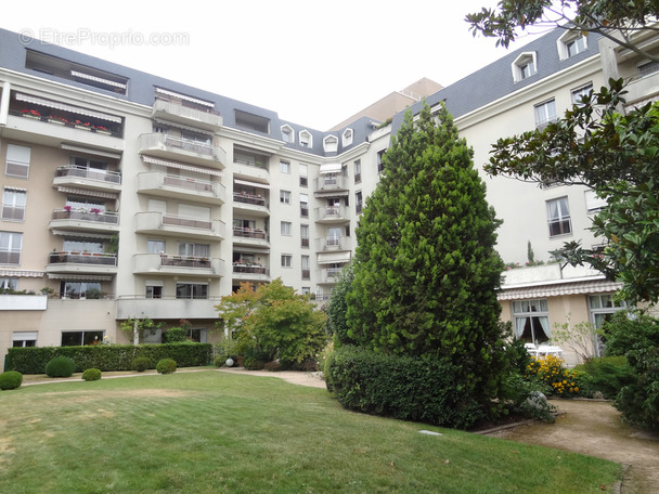 Appartement à NOGENT-SUR-MARNE