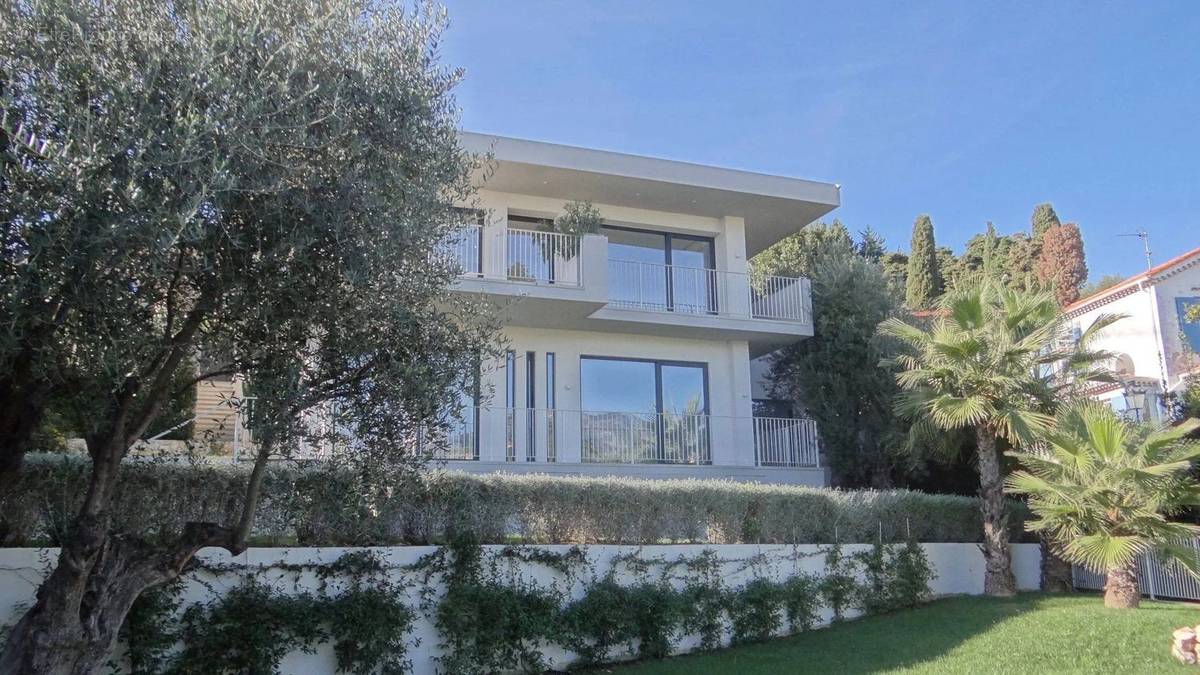 Maison à ROQUEBRUNE-CAP-MARTIN