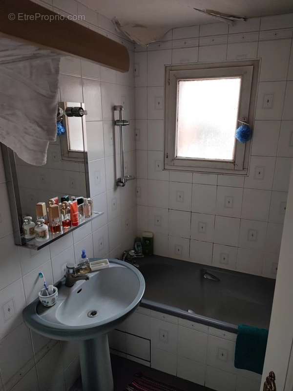 Appartement à PARIS-19E