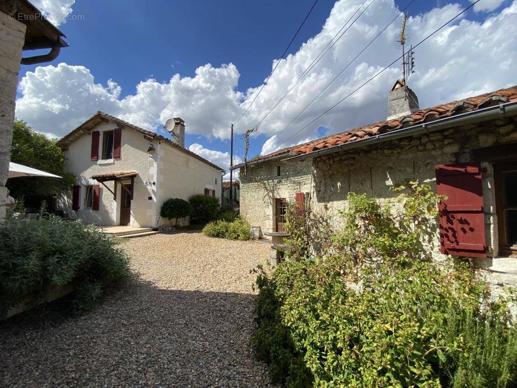 Maison à SAINT-SEVERIN