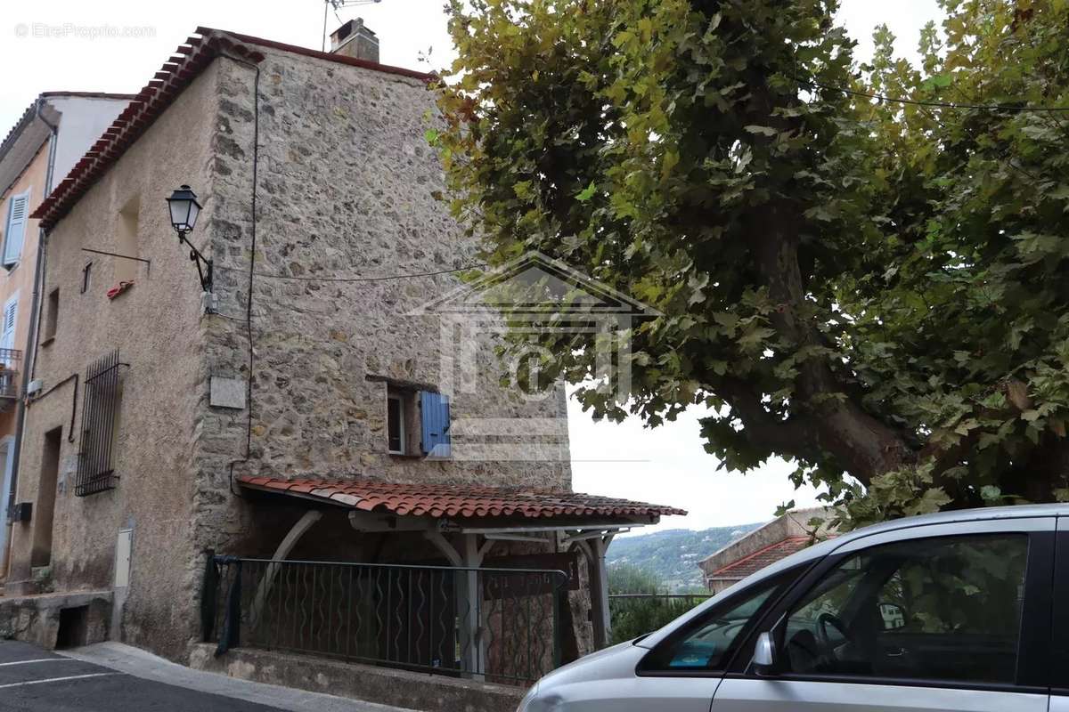 Appartement à FAYENCE