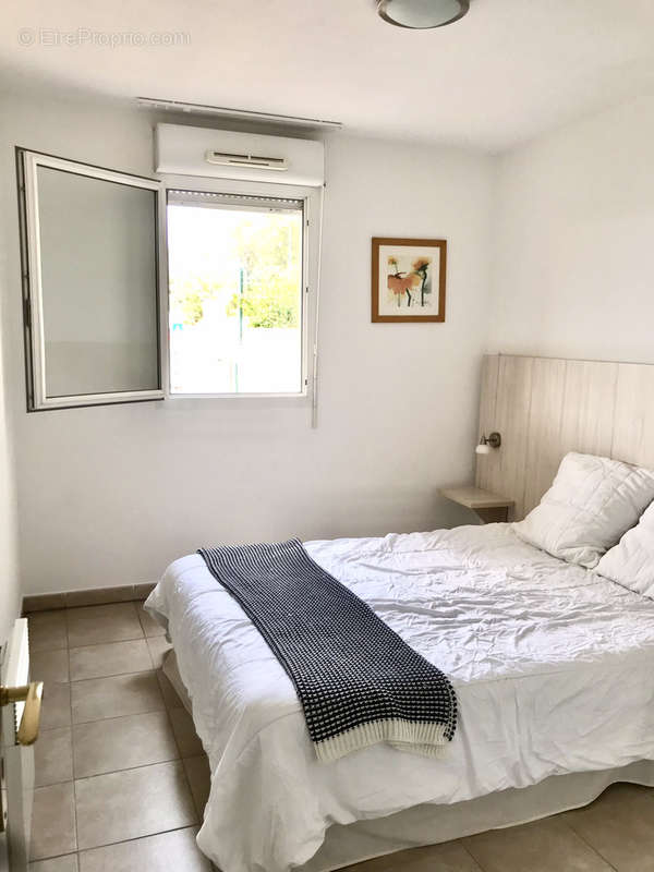 Appartement à ROQUEBRUNE-SUR-ARGENS