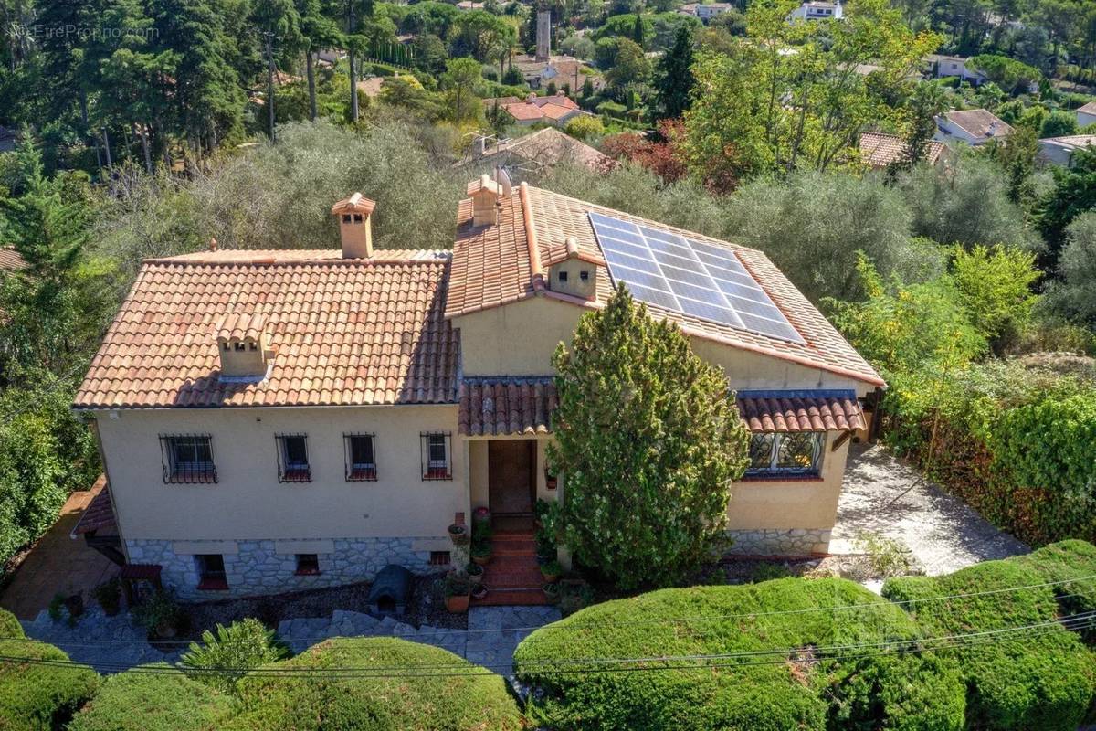 Maison à MOUGINS