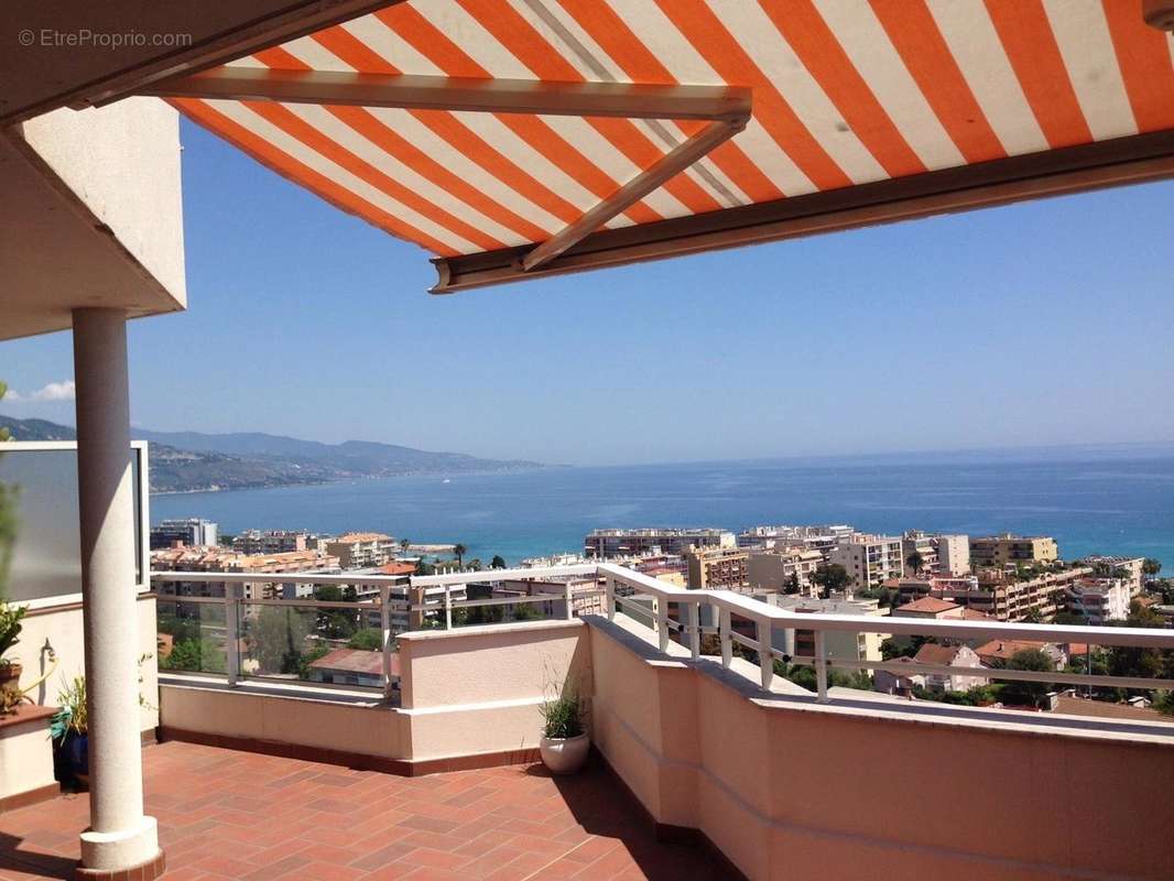 Appartement à ROQUEBRUNE-CAP-MARTIN