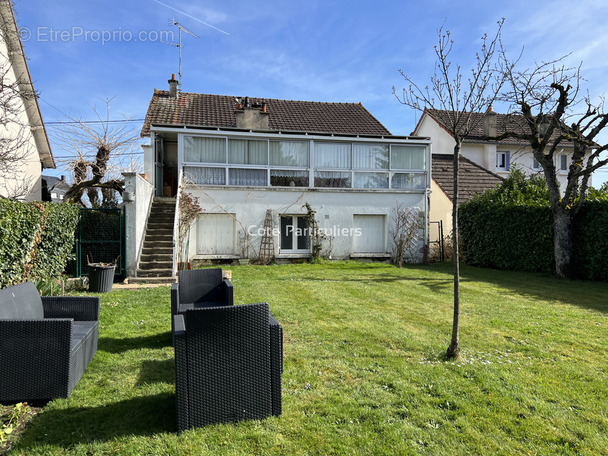 Maison à SAINT-AMAND-MONTROND