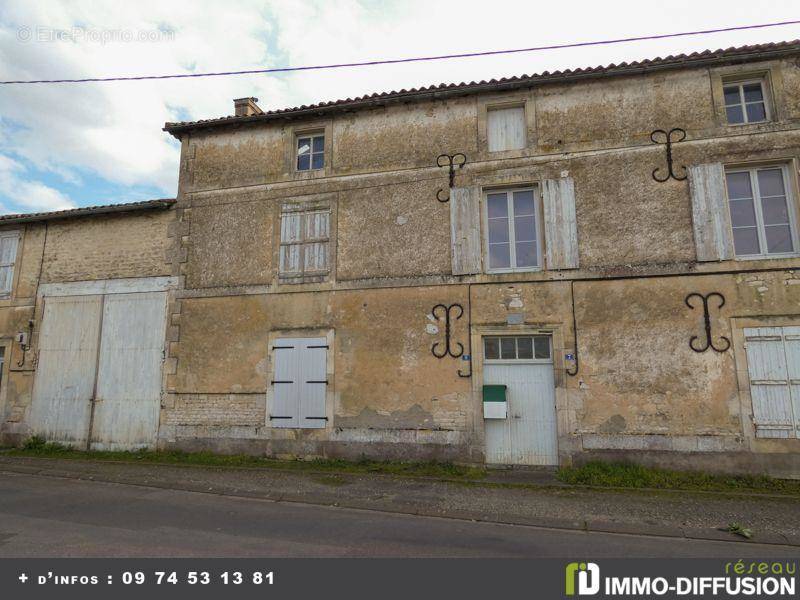 Maison à SAUZE-VAUSSAIS