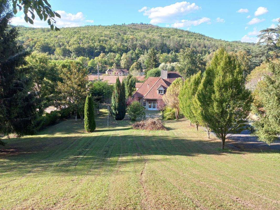 Maison à LES EYZIES-DE-TAYAC-SIREUIL