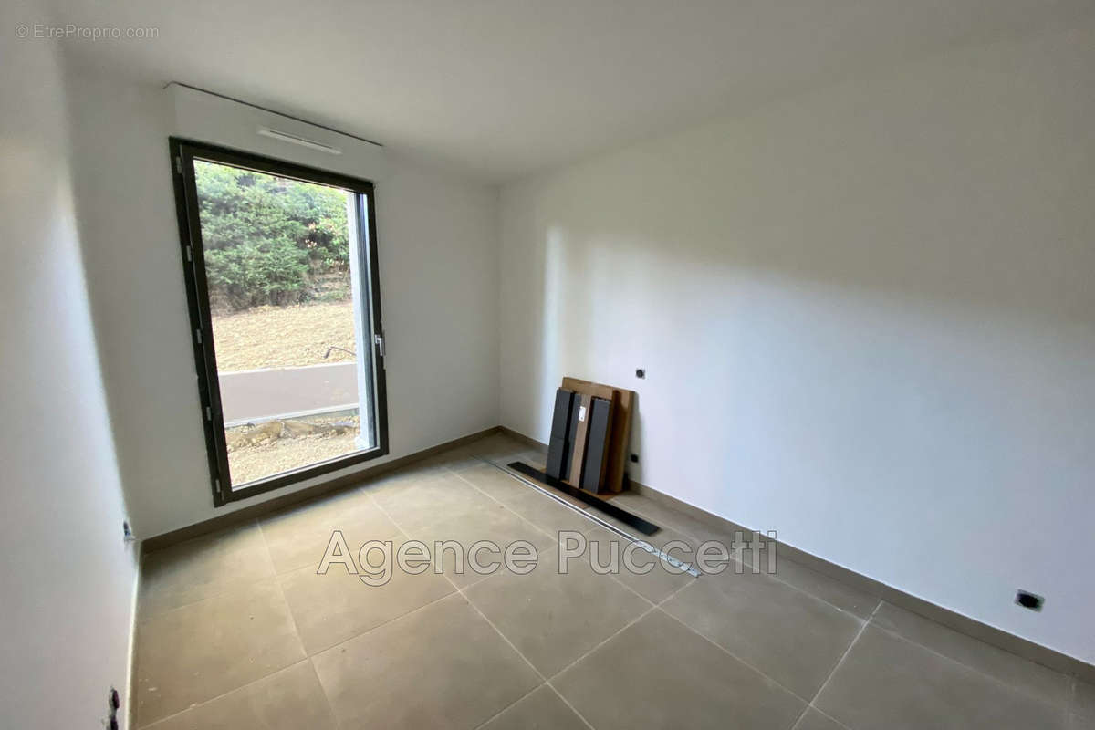 Appartement à VENCE