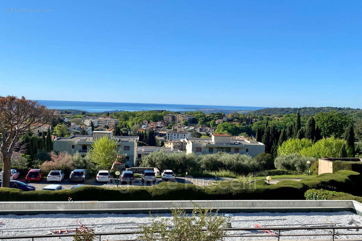 Appartement à VENCE