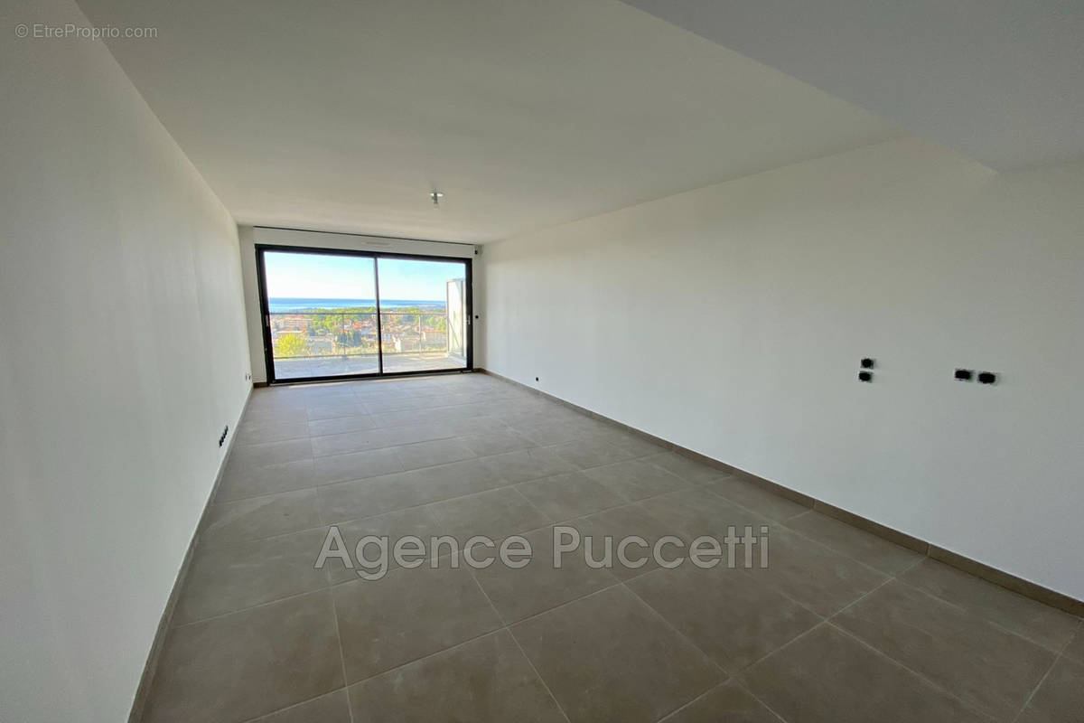 Appartement à VENCE