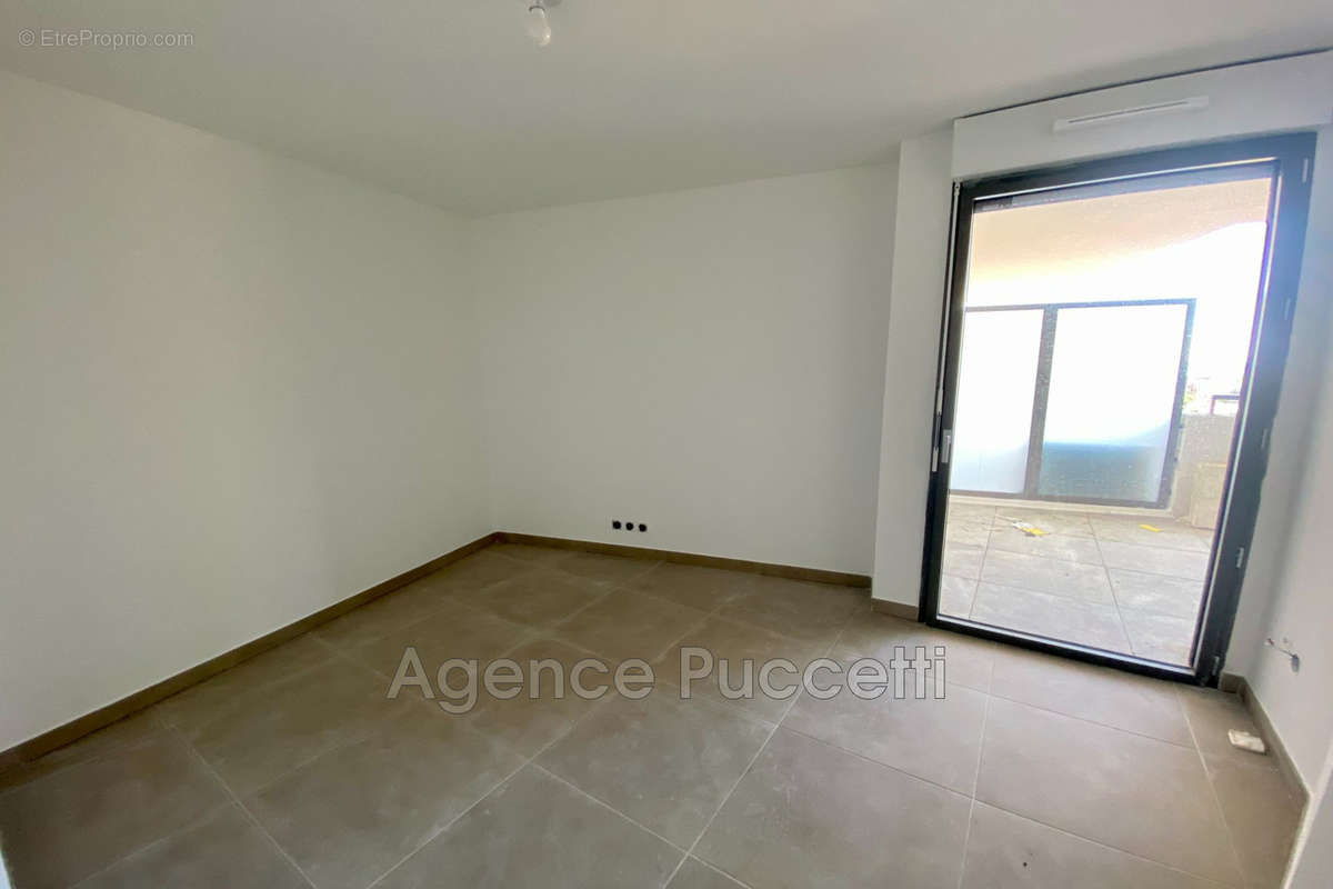 Appartement à VENCE