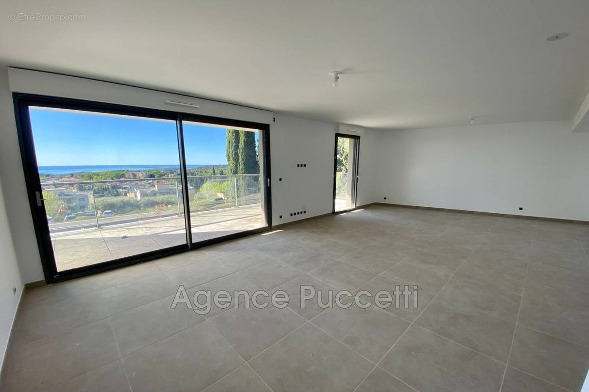 Appartement à VENCE