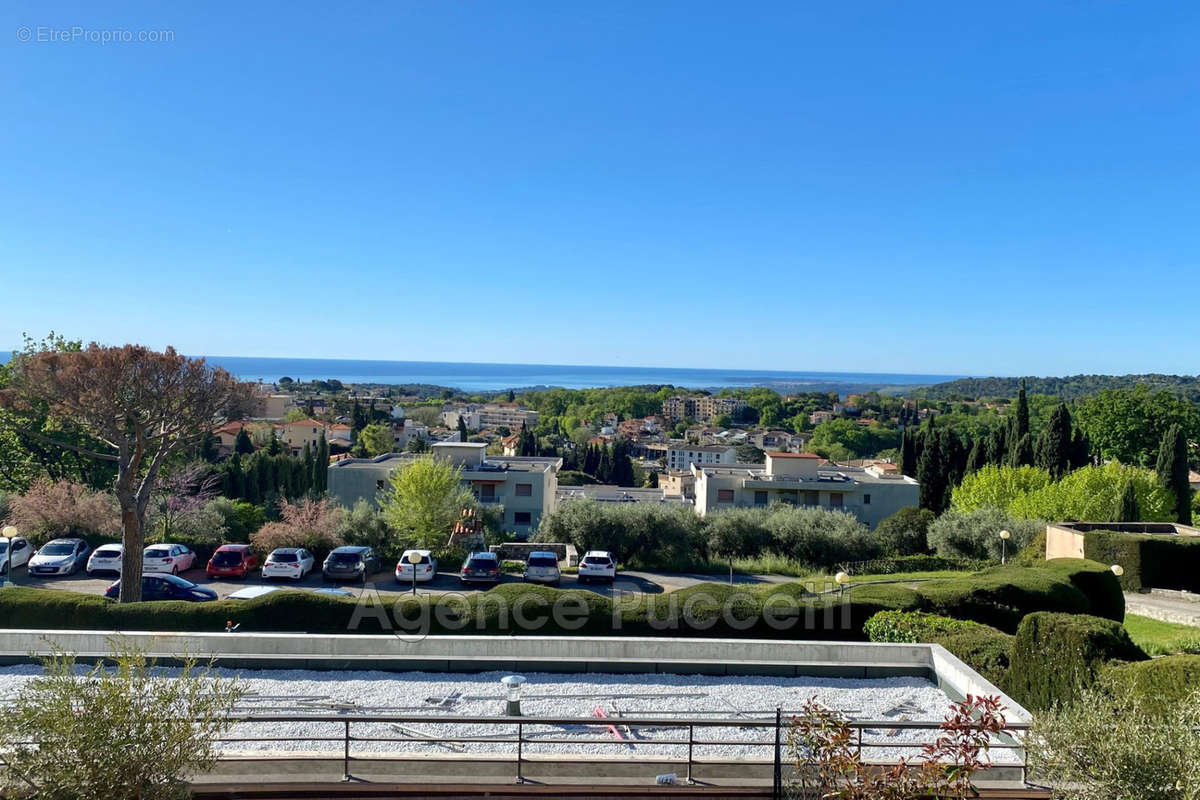 Appartement à VENCE