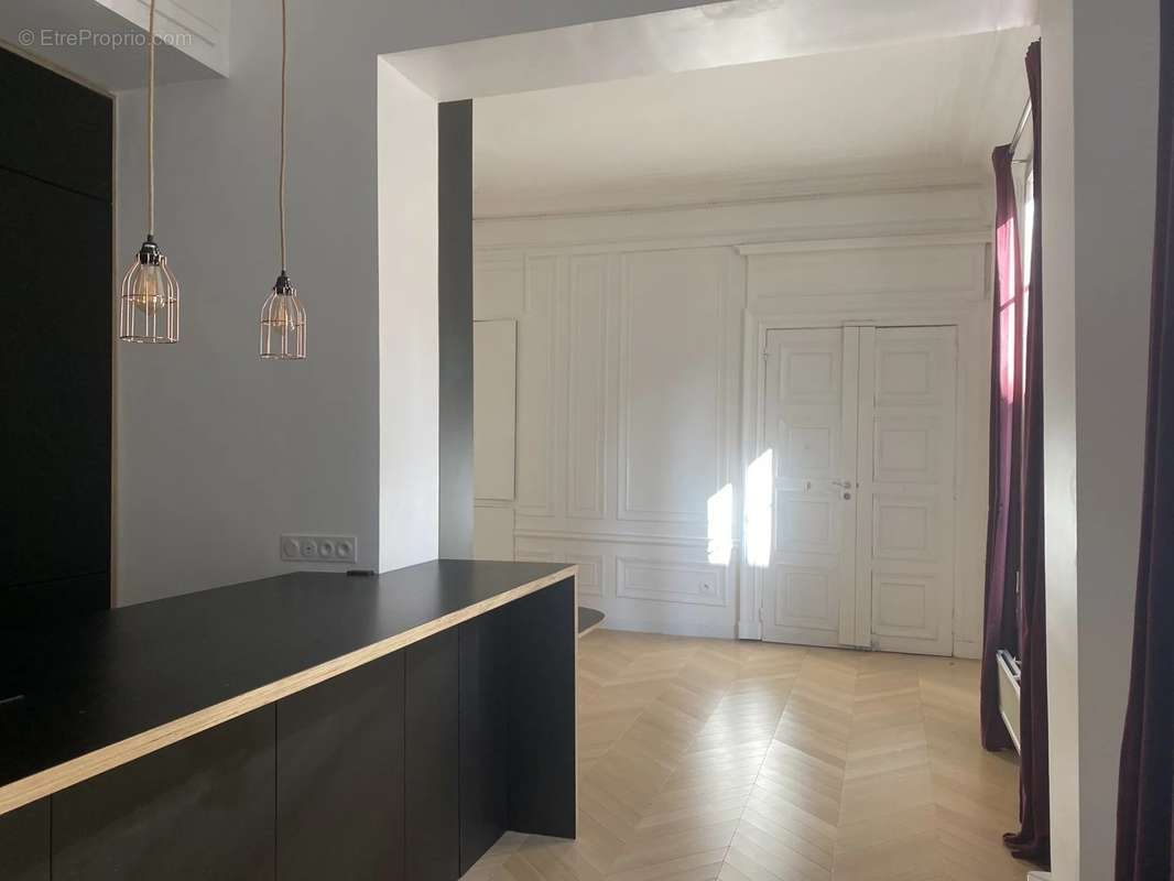 Appartement à PARIS-9E