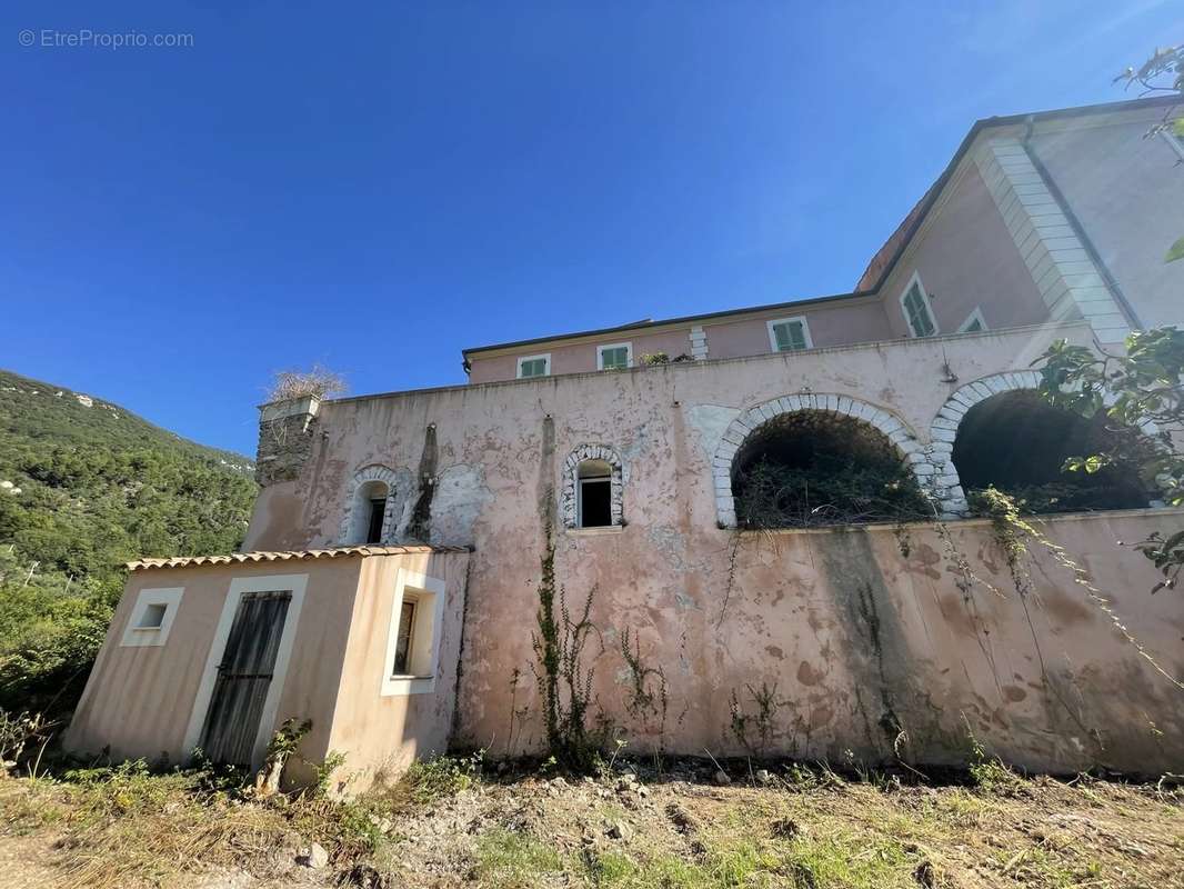 Maison à BENDEJUN