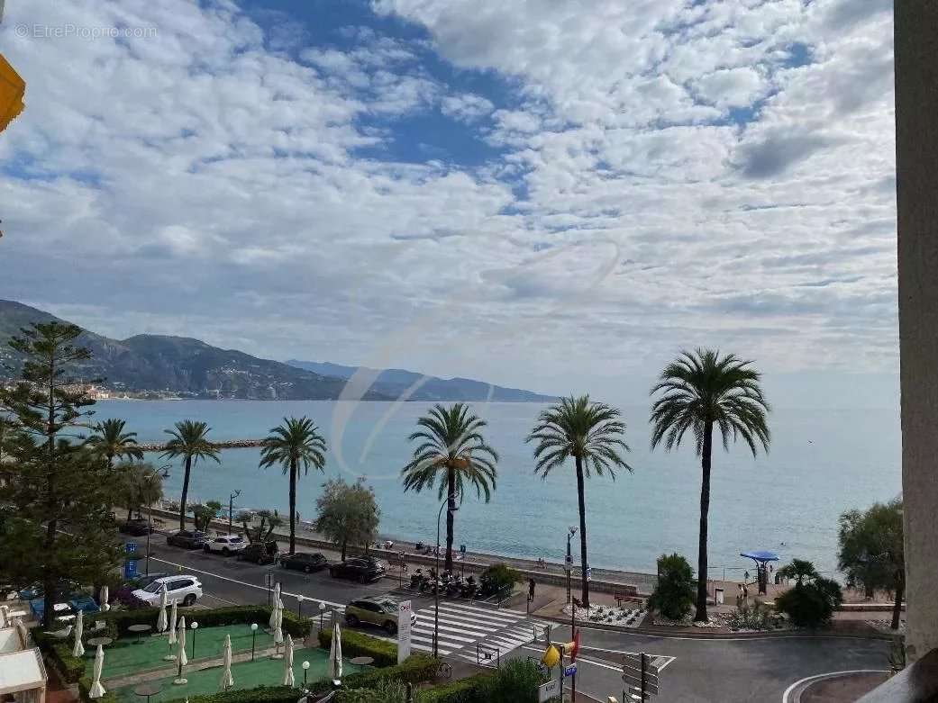 Appartement à ROQUEBRUNE-CAP-MARTIN