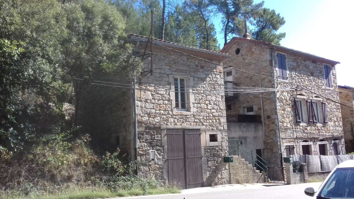 Maison à PORTES