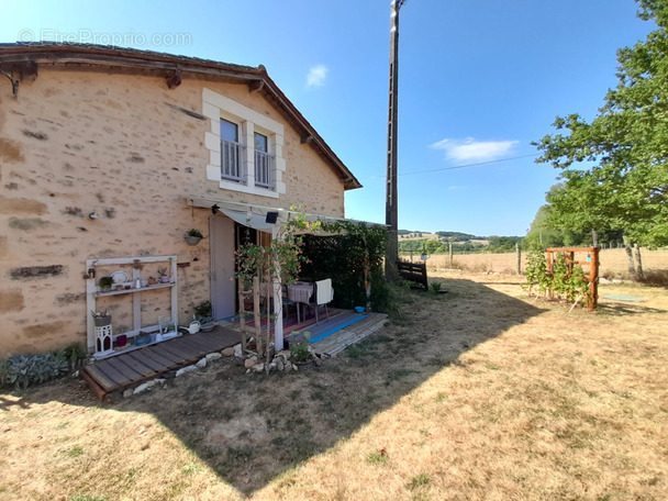 Maison à SAINT-ROMAIN-ET-SAINT-CLEMENT