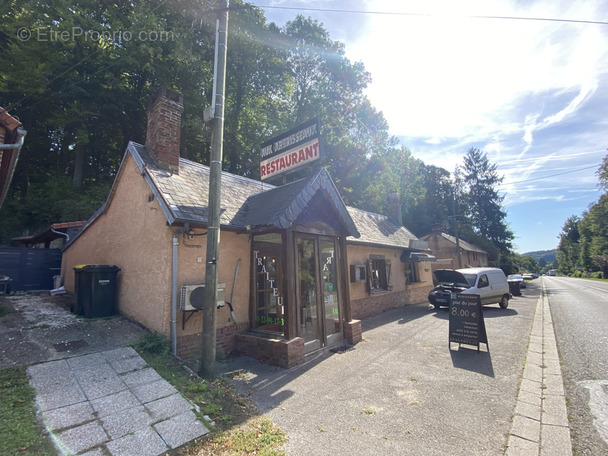 Commerce à POIX-DE-PICARDIE