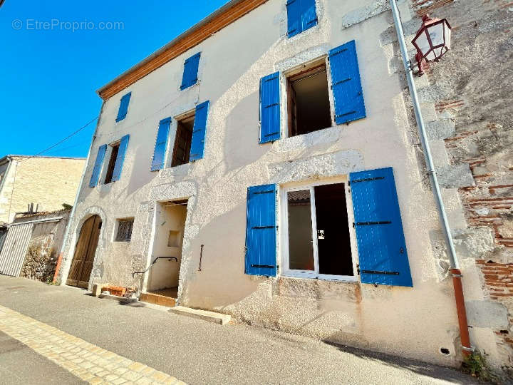 Maison à CASTELMORON-SUR-LOT