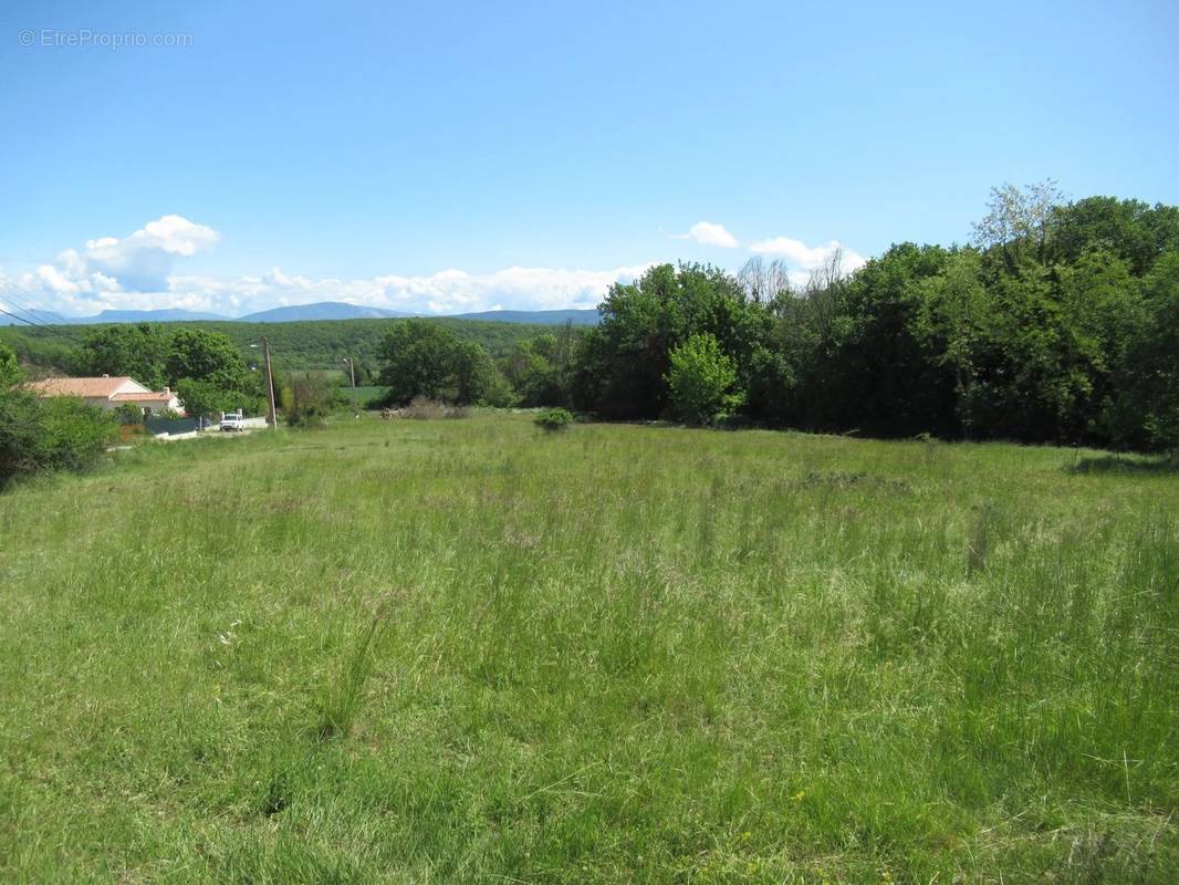 Terrain à MONTMEYAN