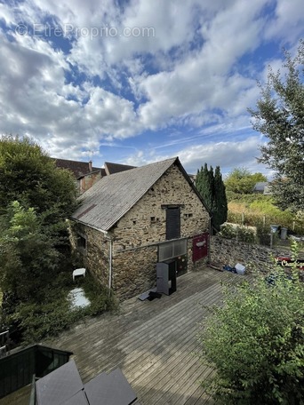 Maison à SAINT-YRIEIX-LA-PERCHE