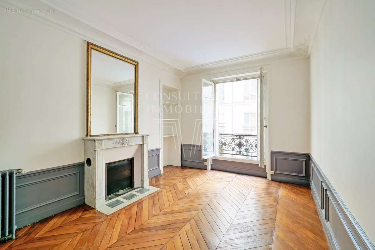 Appartement à PARIS-17E