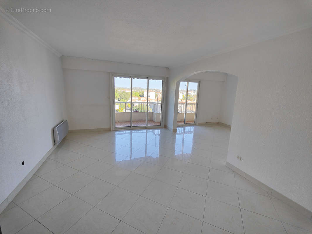 Appartement à FREJUS