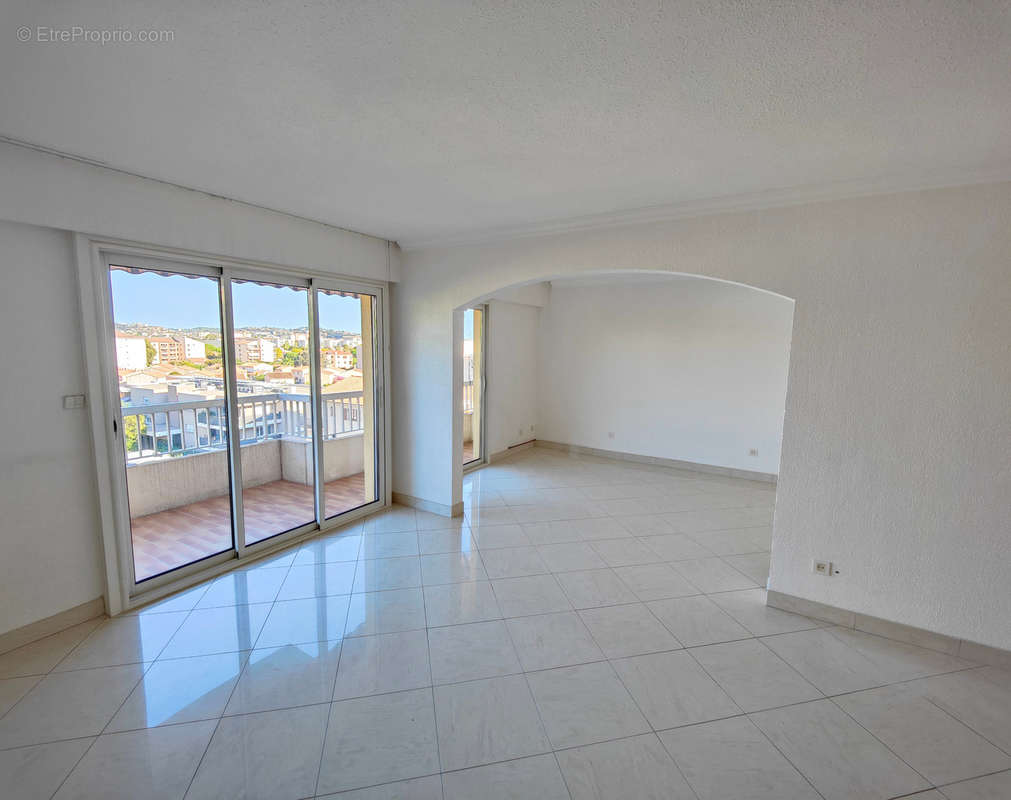 Appartement à FREJUS