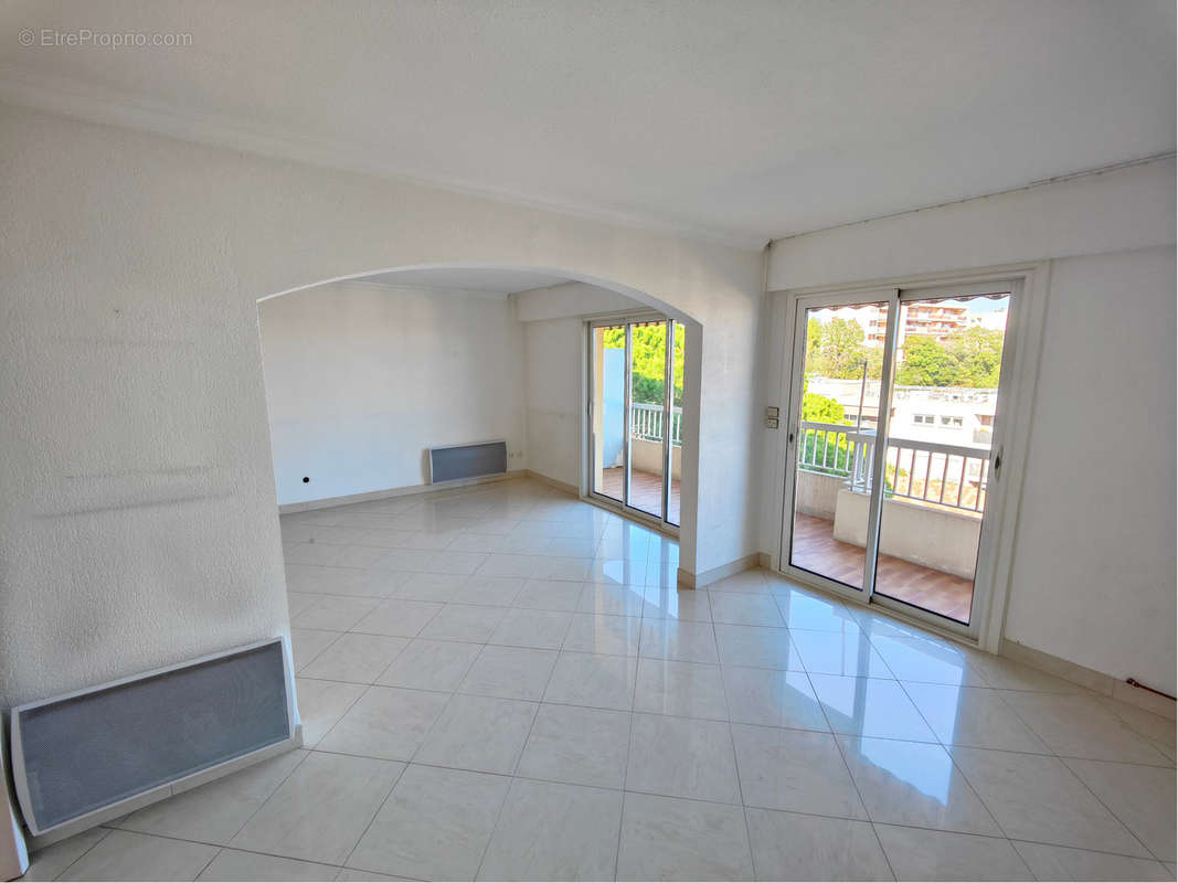 Appartement à FREJUS