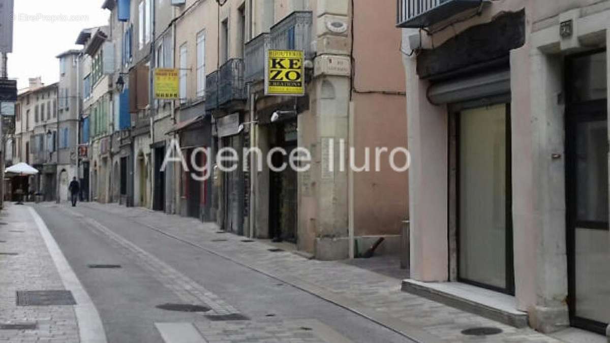 Rue Fuziés - Commerce à CASTRES