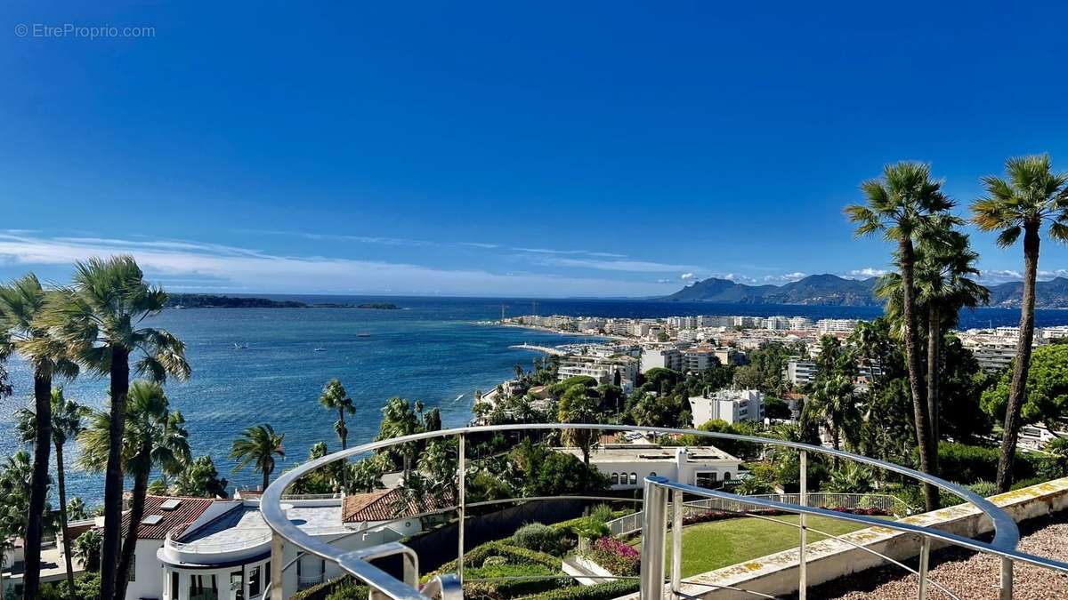 Maison à CANNES