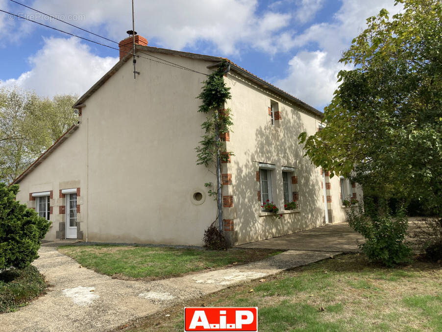 Maison à MOUILLERON-EN-PAREDS