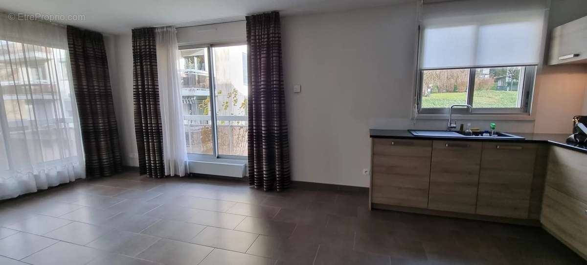 Appartement à LE RAINCY