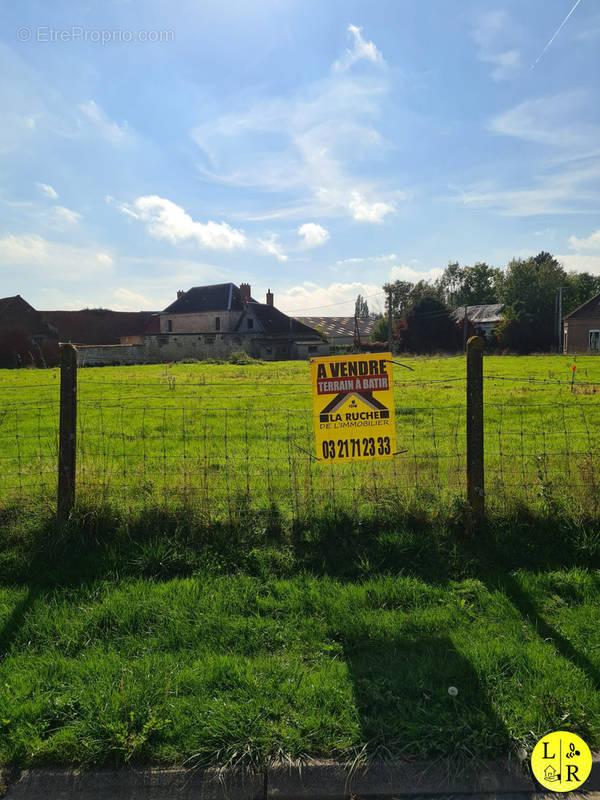 Terrain à BEAUMETZ-LES-LOGES