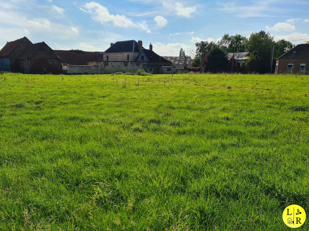 Terrain à BEAUMETZ-LES-LOGES