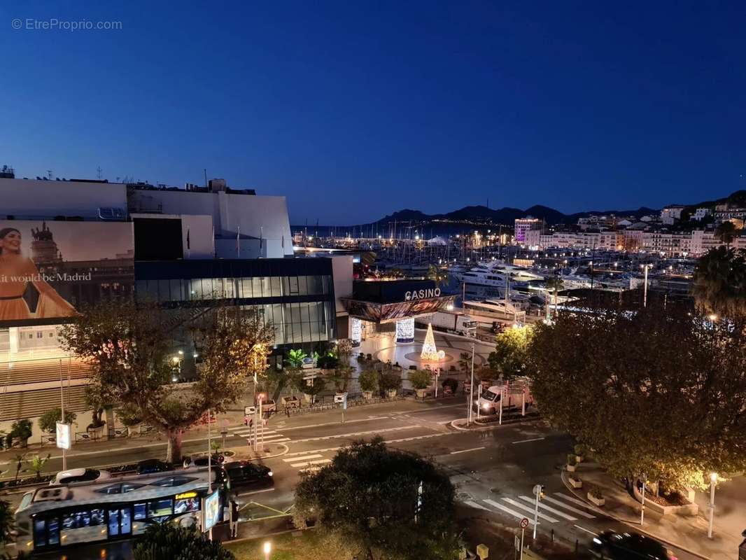 Appartement à CANNES