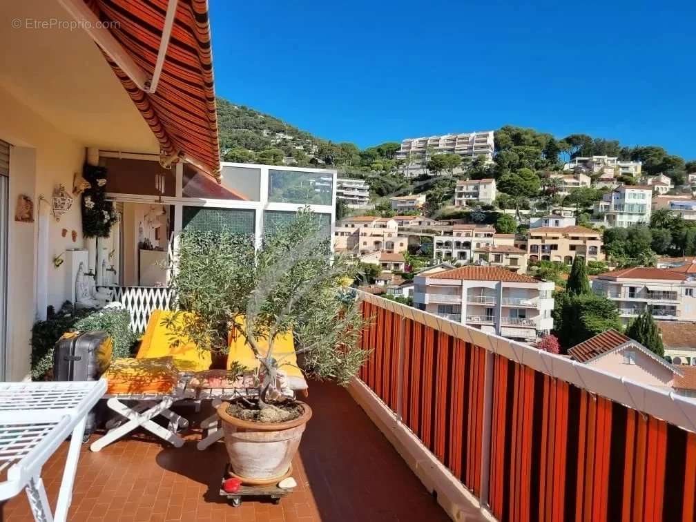 Appartement à ROQUEBRUNE-CAP-MARTIN